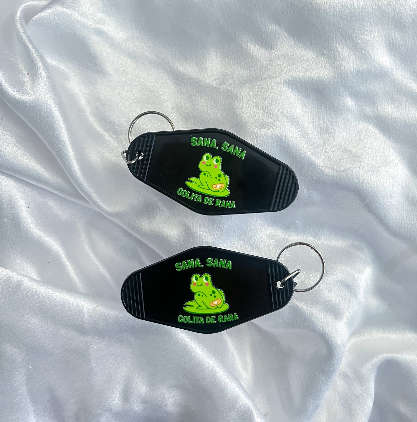 Sana Sana Colita De Rana Motel Keychain